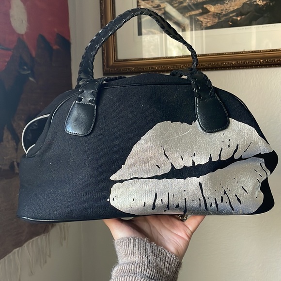 Sexy little black and silver 💋 Victoria’s Secret bag - Picture 3 of 12